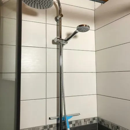 Aux Lettres Du Lavoir La Rivière-Saint-Sauveur