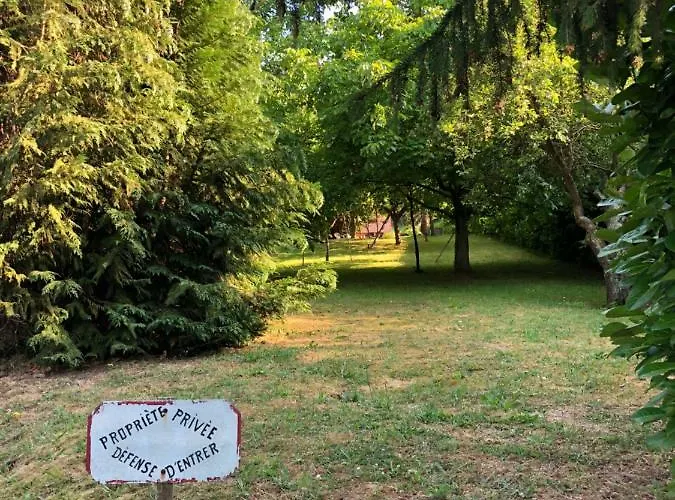 Aux Lettres Du Lavoir * La Rivière-Saint-Sauveur