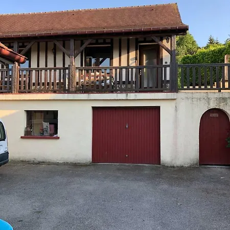 בית נופש Aux Lettres Du Lavoir *