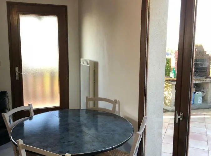 Aux Lettres Du Lavoir * La Rivière-Saint-Sauveur