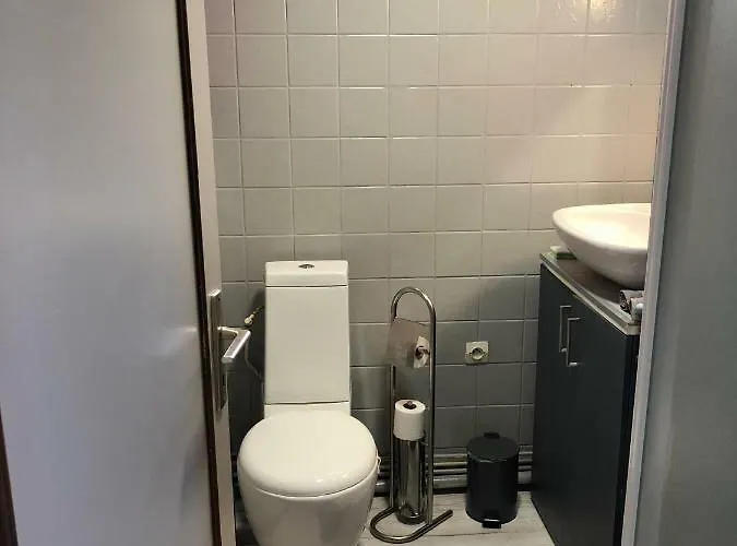 Aux Lettres Du Lavoir بيت للعطل *